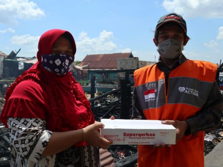 Superqurban Rumah Zakat untuk Korban Kebakaran di Seberang Ulu 1 Palembang